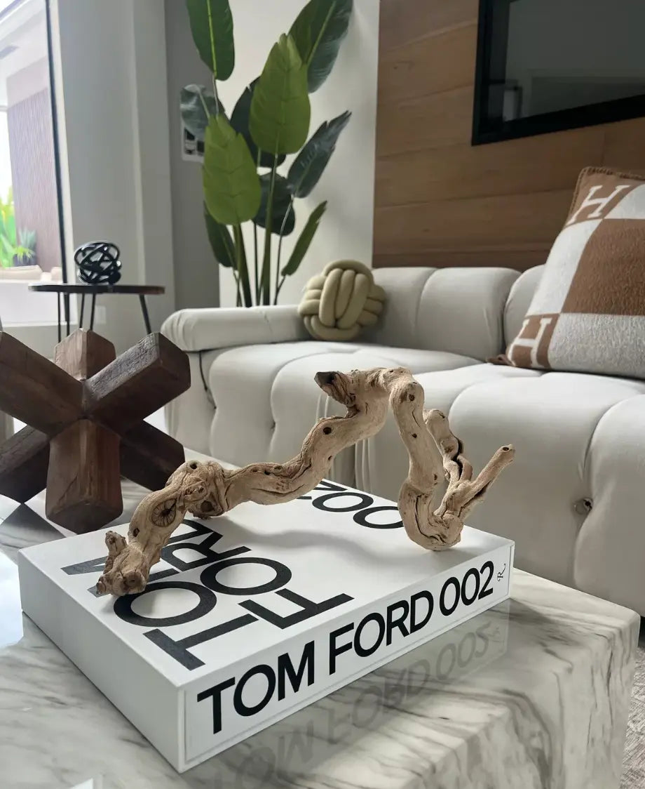 Tom Ford 002 Coffee Table Book for Interior Design - KATANA HOUSE Tom Ford 002 Coffee Table Book for Interior Design - KATANA HOUSE